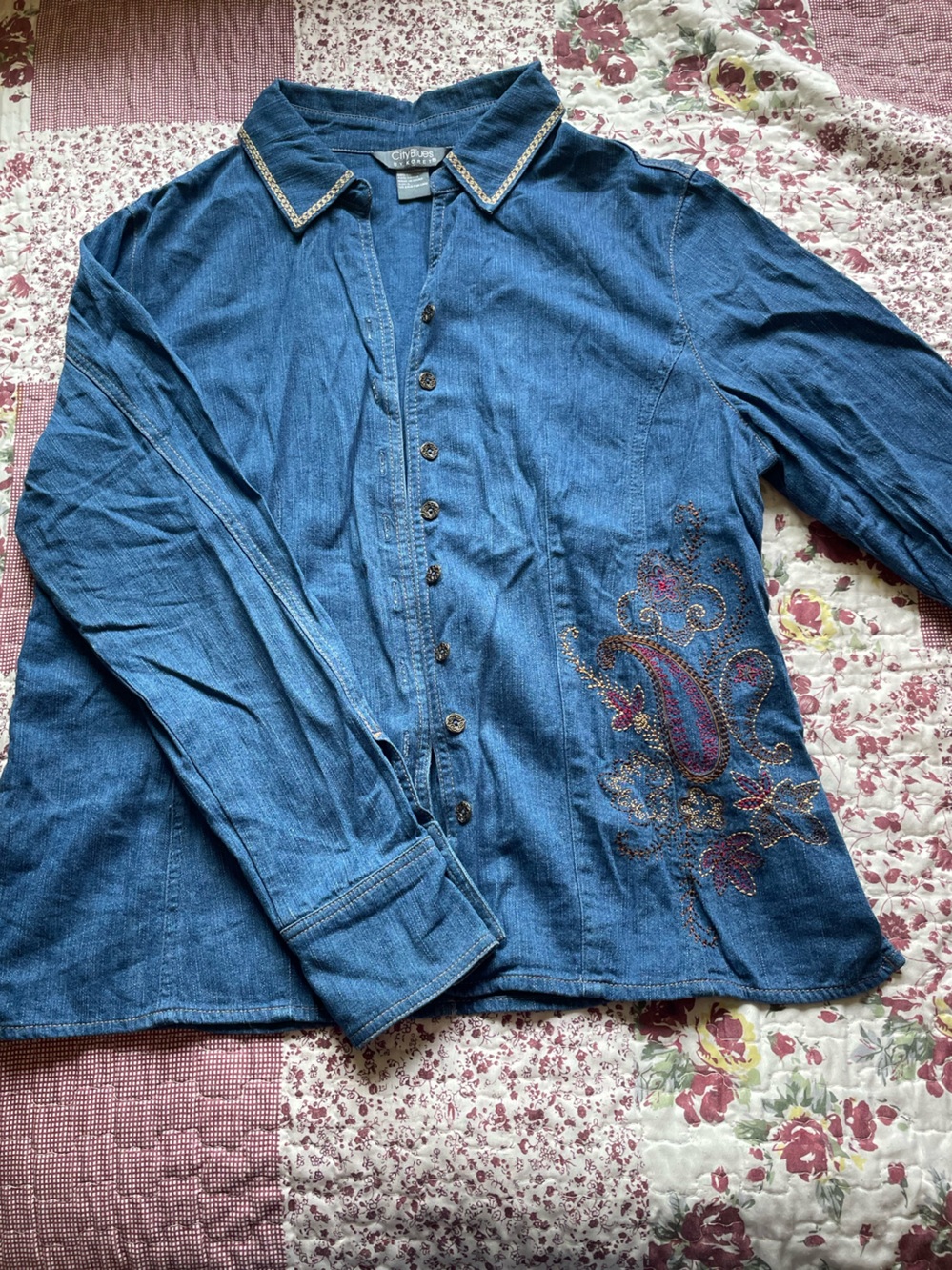 VTG Embroidered Button down top